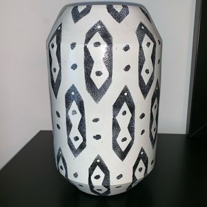 Nate Berkus vase